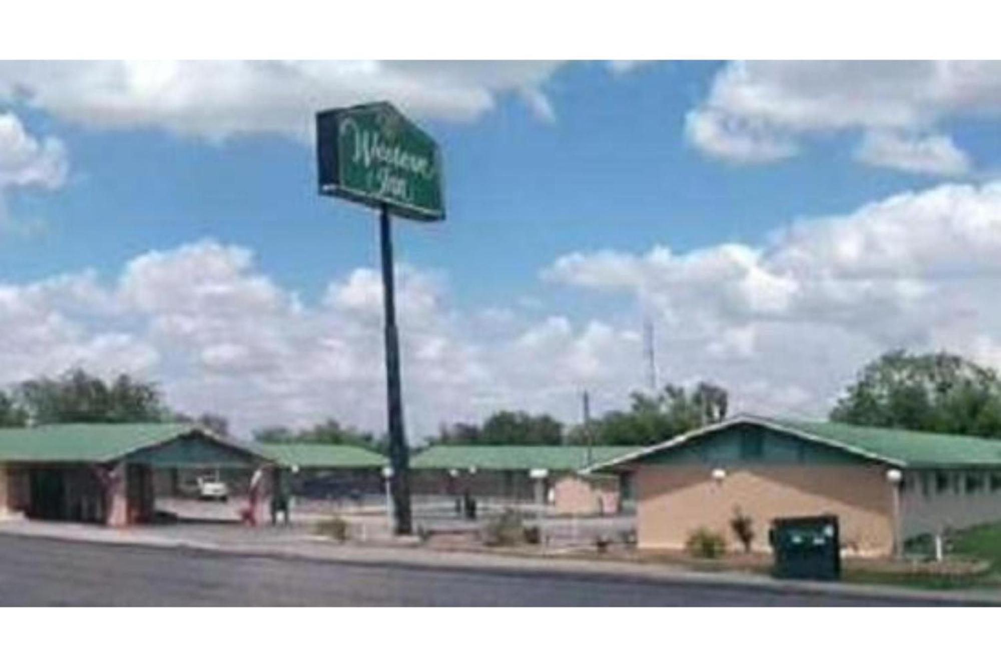 Western Inn Hamilton Exteriér fotografie